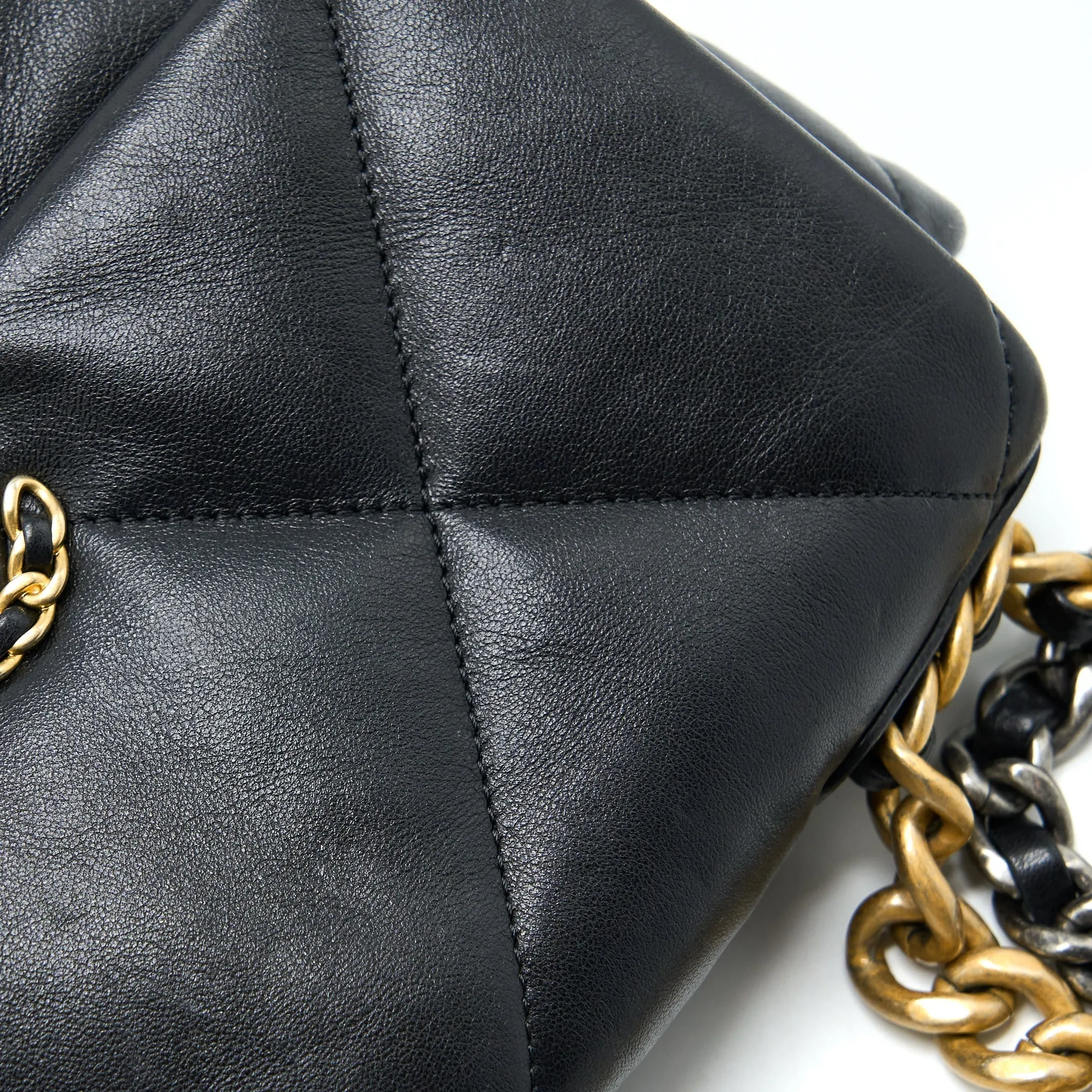 19 Hardware Black Safe transactions Small Bag Multicolour Excellent Lambskin Chanel