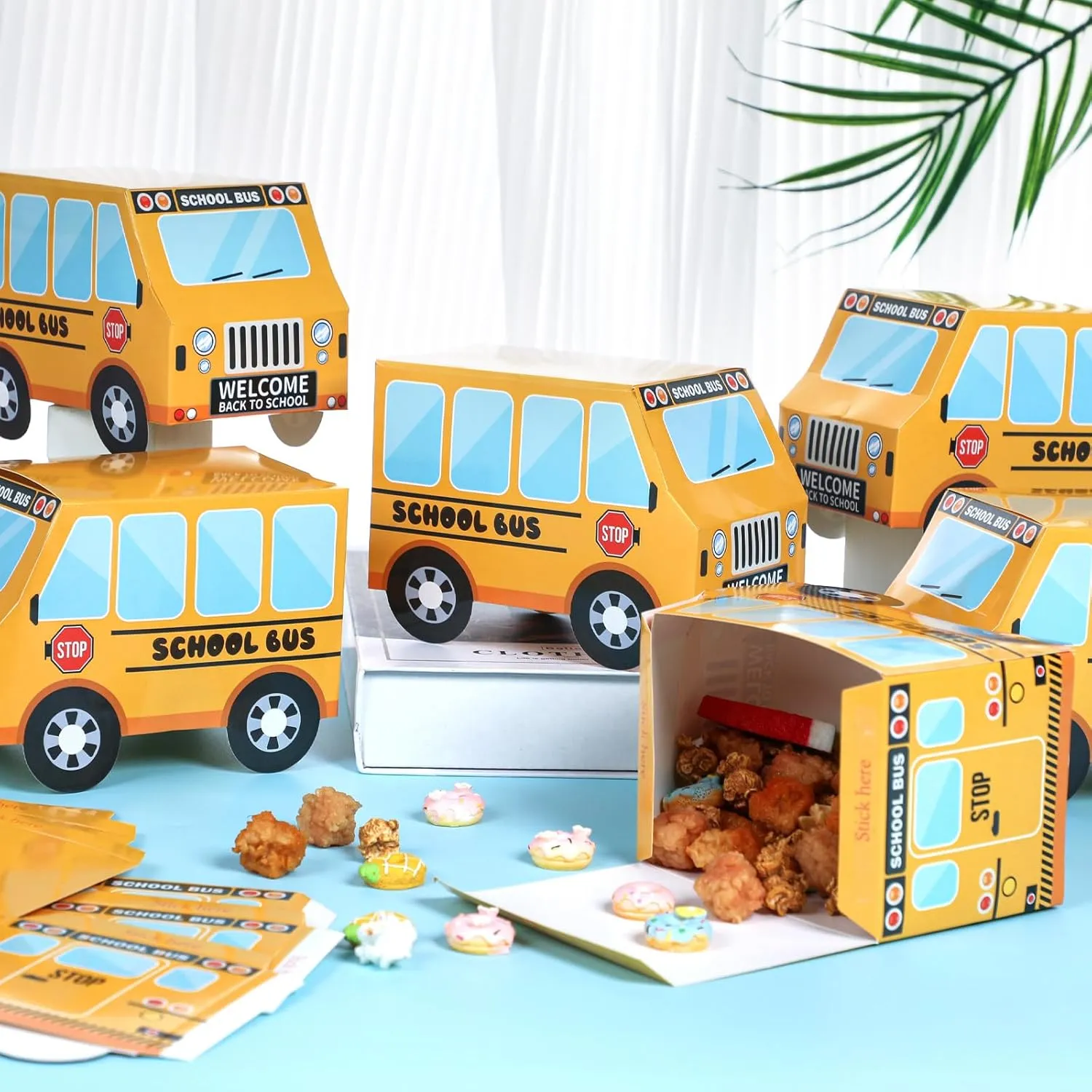 24 PCS School Bus Party Treat Boxes School Bus Decorations Back to School Party Favor Boxes First Day of Yellow School Bus Candy Box for Kids Birthday Gift Welcome Back to School Classroom Party Decor