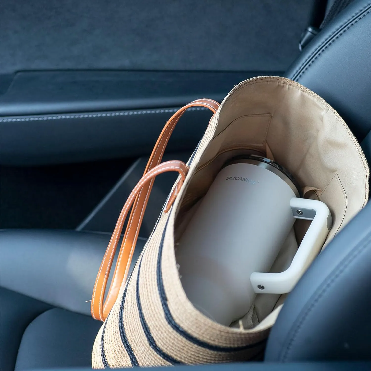 40oz Stainless Steel Insulated Tumbler,100% Leakproof Lid & Detachable Straw, Easy Clean,Stain-Resistant, Durable-Coat ,Ergonomic Grip handle, Car Holder/Bag Friendly for Travel/Gym/School (cream)