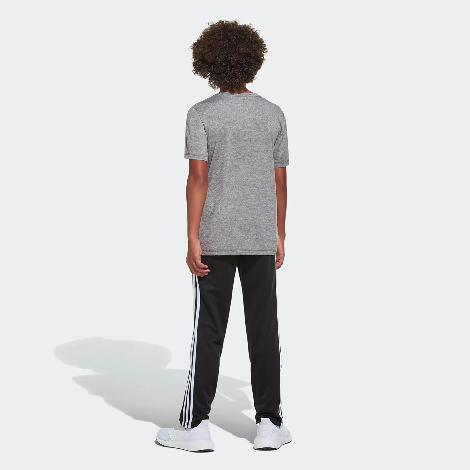 adidas Boys' Short Sleeve Aeroready Performance Logo Tee T-Shirt