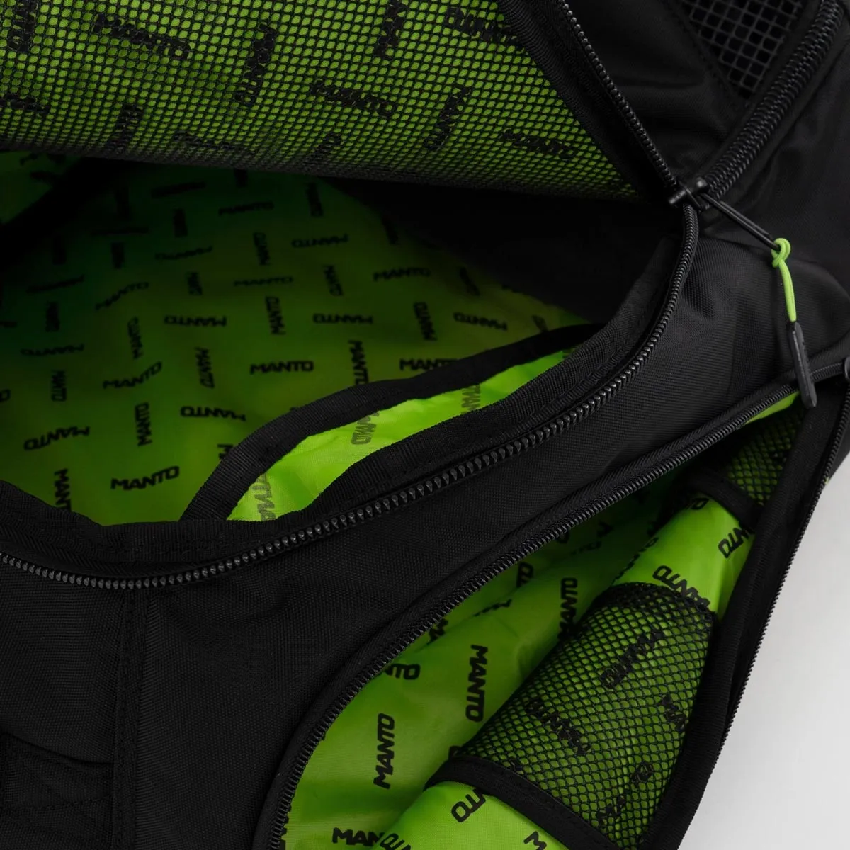 Backpack Manto SOCIETY Convertible XL Black-green