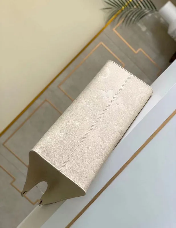Bags 13061 - CC - Global shipping Bags Fairly priced Louis Vuitton