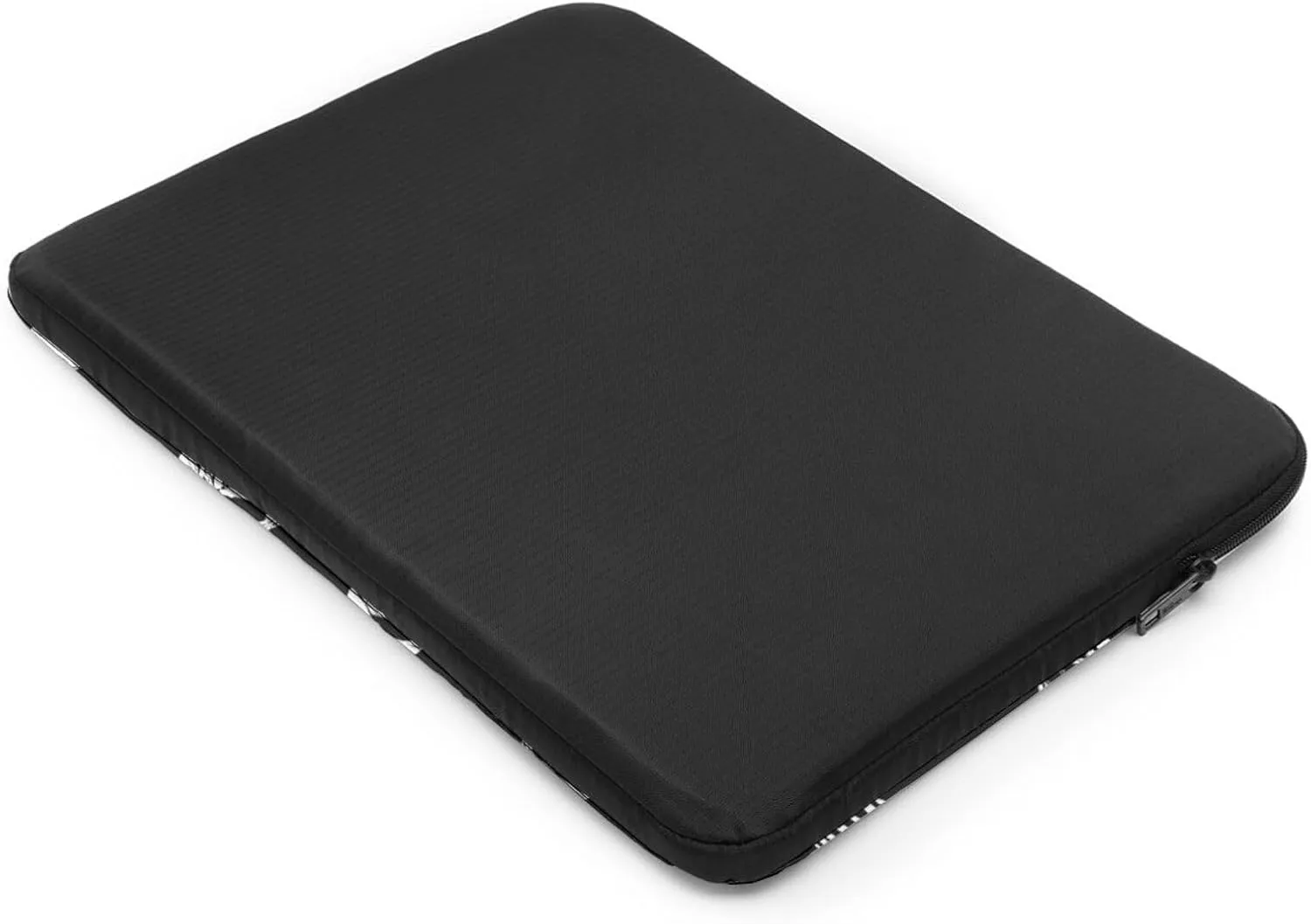 Black and White Pirates Pattern Shockproof Portable Laptop 13 inch Sleeve Bag for Men and Women - Ideal for Business Travel, School, and Daily Use