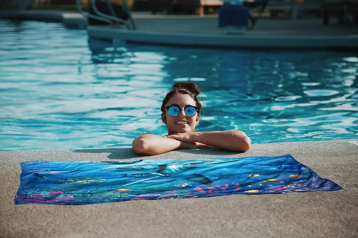 Dolphin Beach Towel 30" x 60" Microfiber Sand Free Quick Dry Travel for Adults Teen Children (Dolphin)