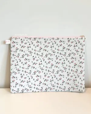 Dreamy Rose Laptop Sleeve