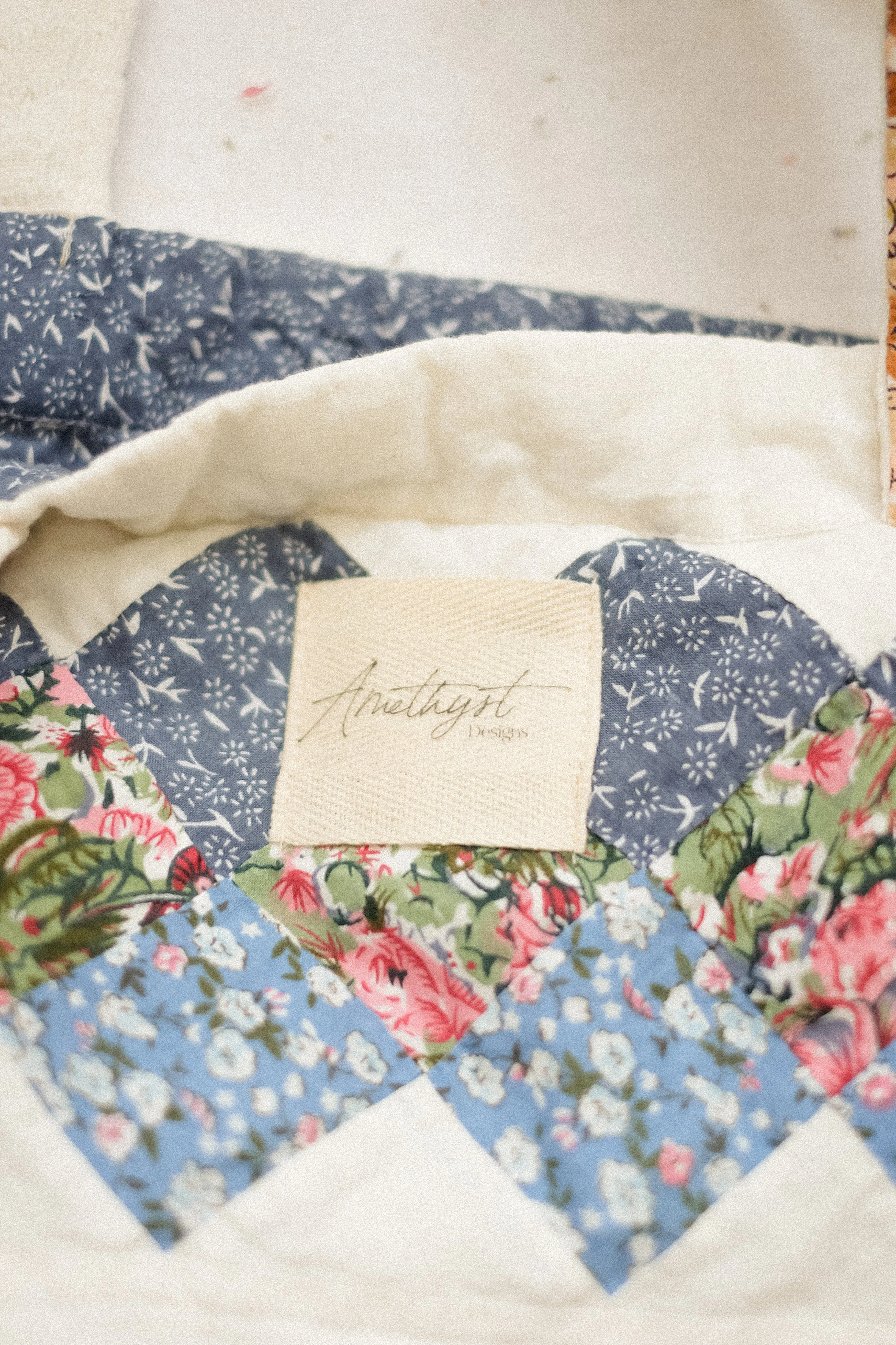 Handmade quilted reusable bag -  ♡