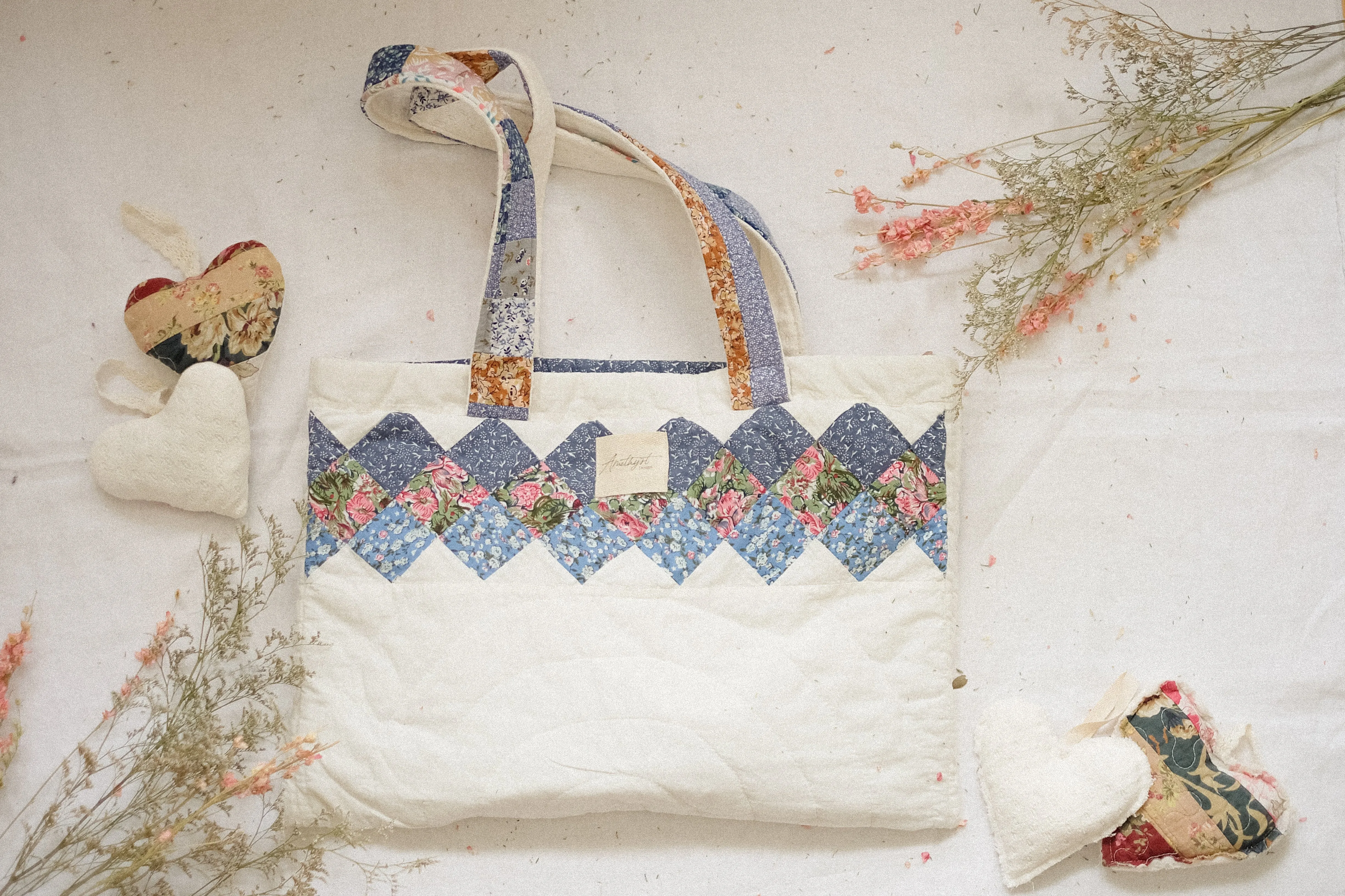 Handmade quilted reusable bag -  ♡