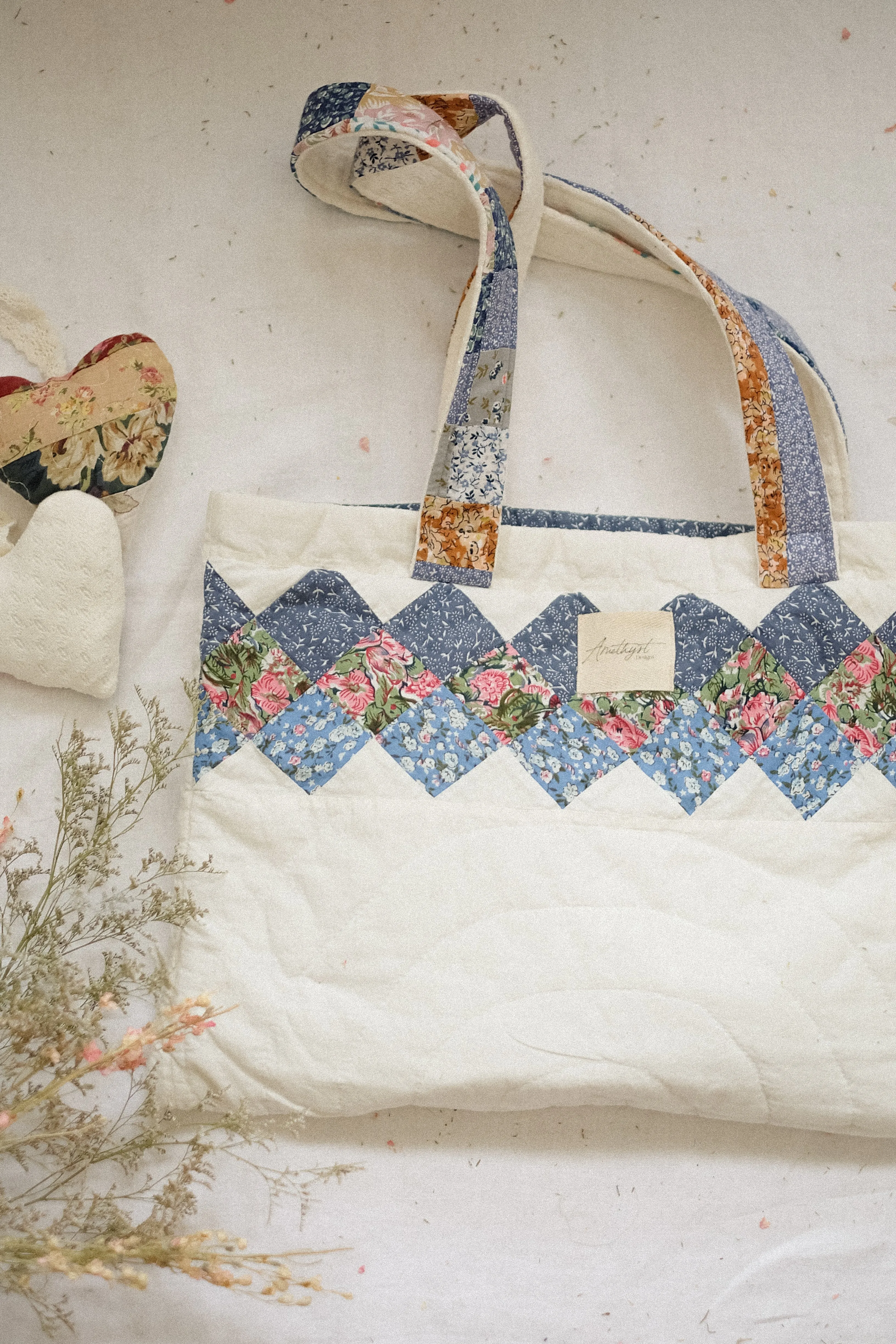 Handmade quilted reusable bag -  ♡