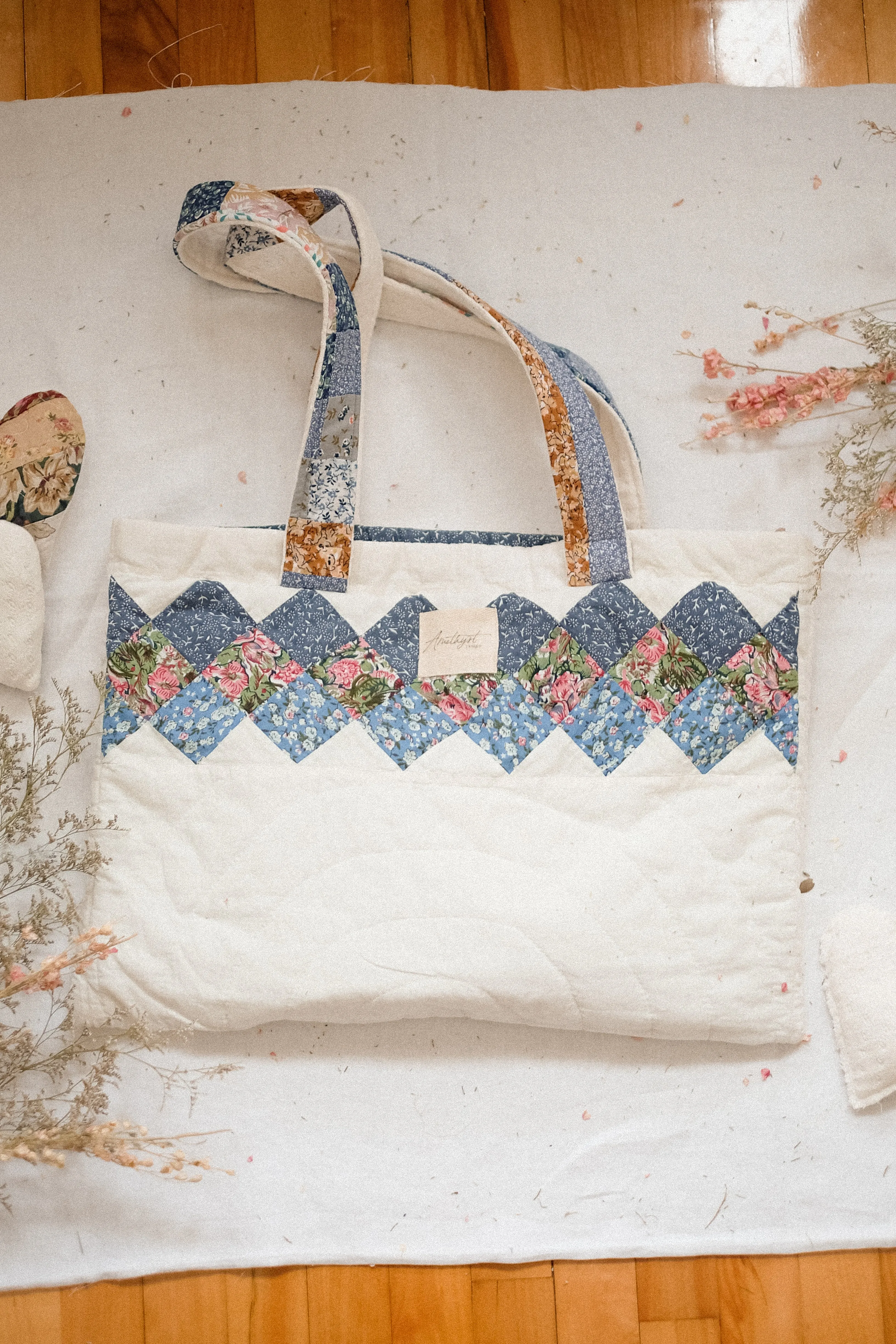 Handmade quilted reusable bag -  ♡