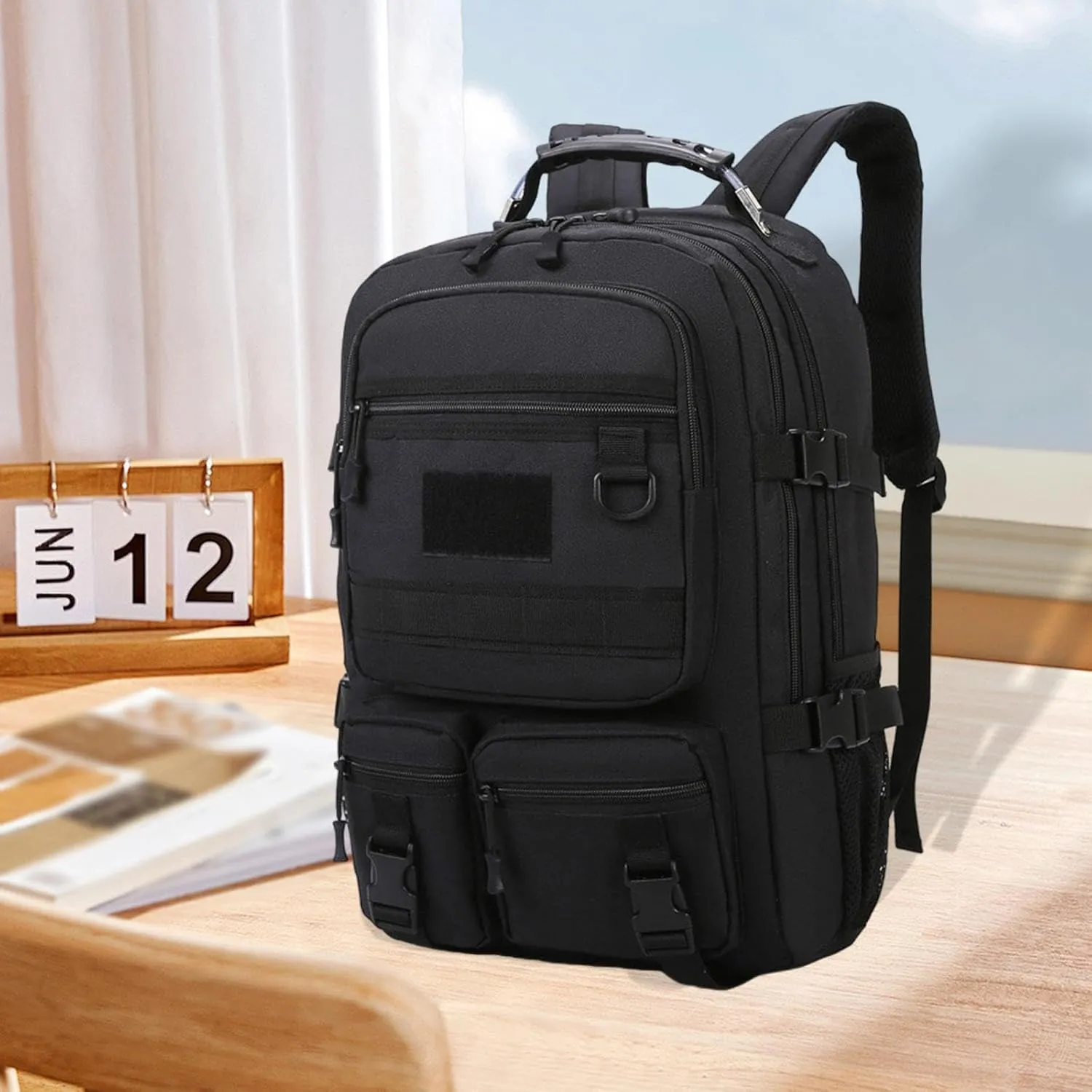 Hiking Backpack Travel Backpack Large Capacity Portable Waterproof Camping Rucksack Outdoor Daypack for Climbing Trekking
