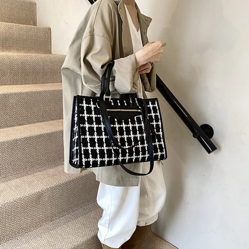 Houndstooth Tote Backpack – Chic & Roomy Fall Bag 👜🍂
