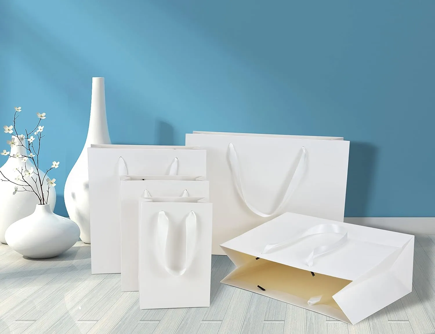 HUAPRINT White Paper Bags,White Gift Bags,Shopping Bags with Handles,20 Pack Small Gift Bags,7x4x9inch,Retail Bags,Party Favor Bags,Merchandise Business Bags,Wedding Bags