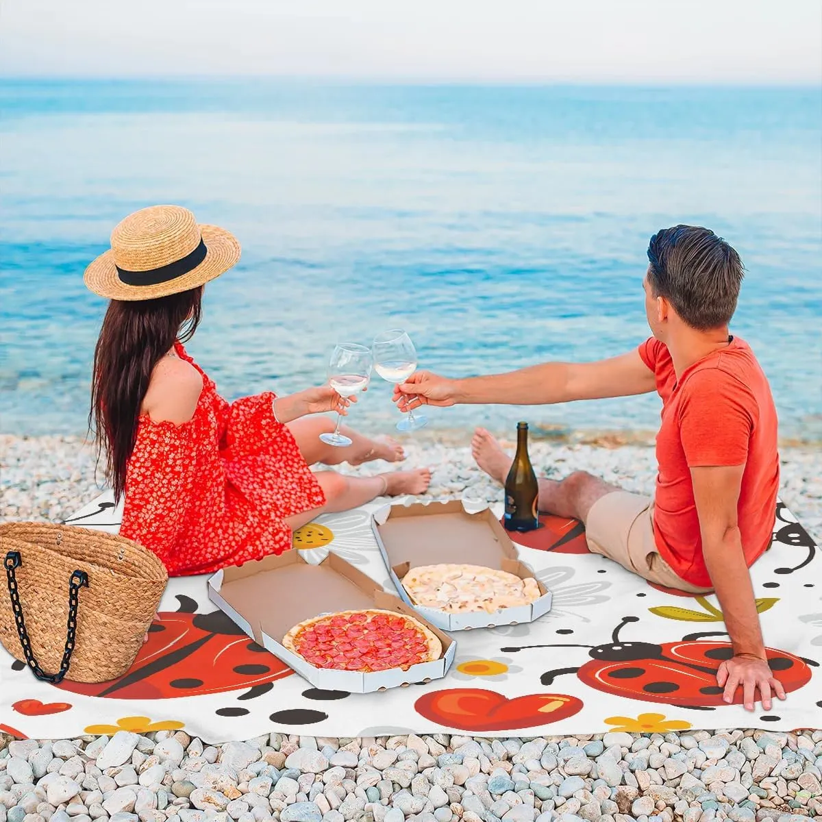 Ladybugs Beach Blanket, Sandproof Beach Mat, 68 x 59 Waterproof Quick Drying Sand Free Mat with 4 x Ground Spikes for Outdoor Travel Camping Hiking, Daisy Flower