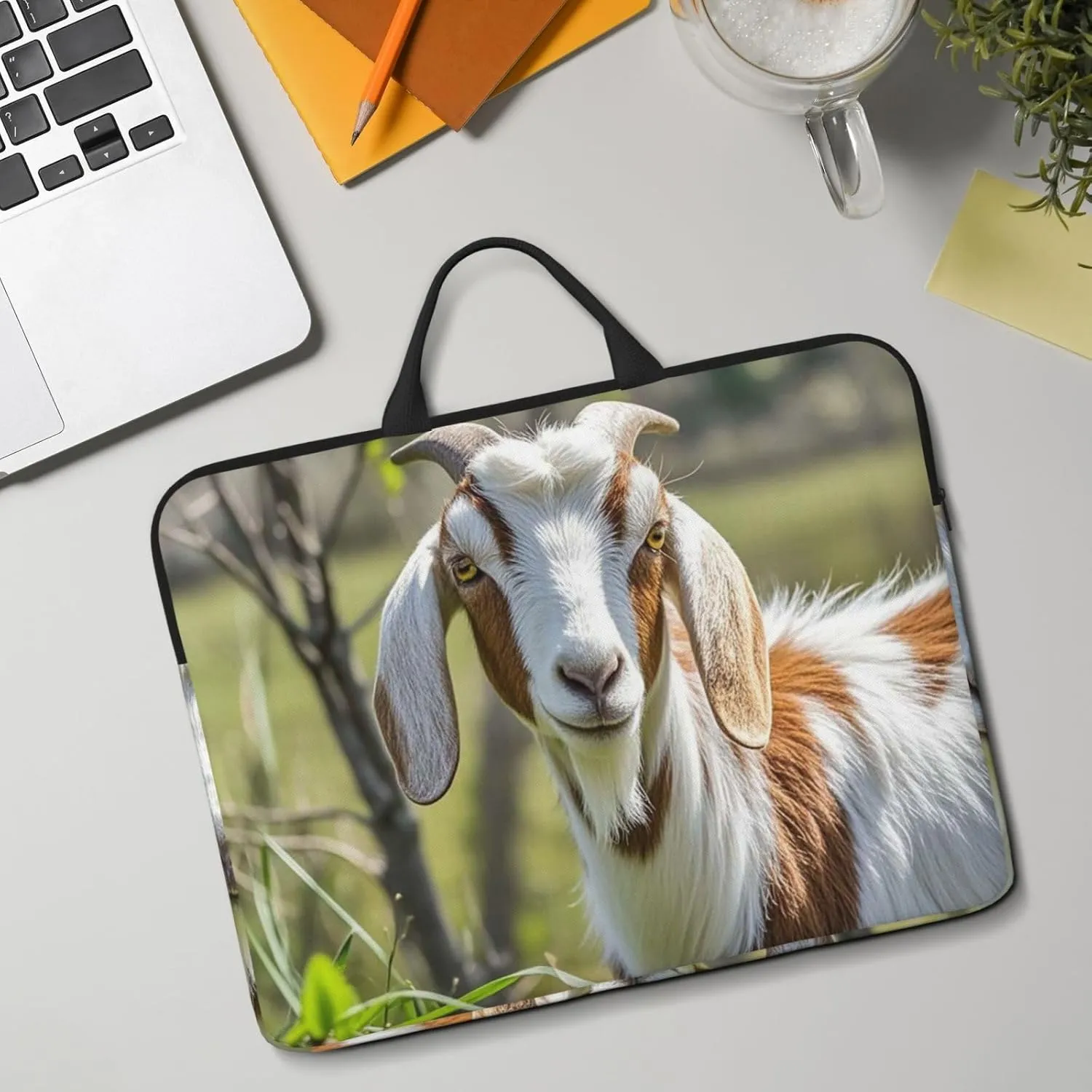 Laptop Shoulder Bag Messenger Bag Hand Drawn Giraffes Laptop Bag Computer Bag for Men Women