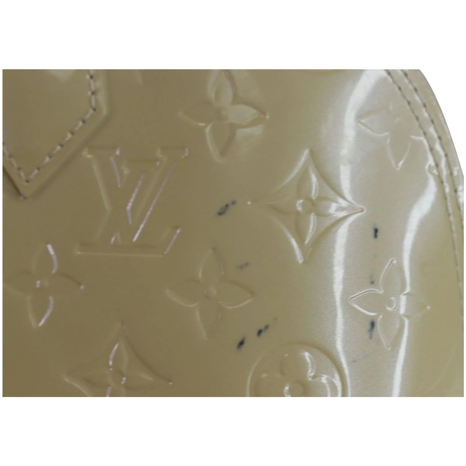 LOUIS VUITTON Alma PM Monogram Vernis Satchel Bag Cream