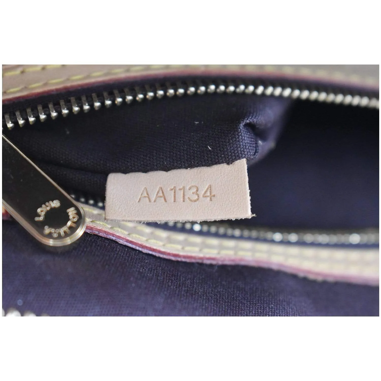 LOUIS VUITTON Brea MM Monogram Vernis Satchel Bag Amarante