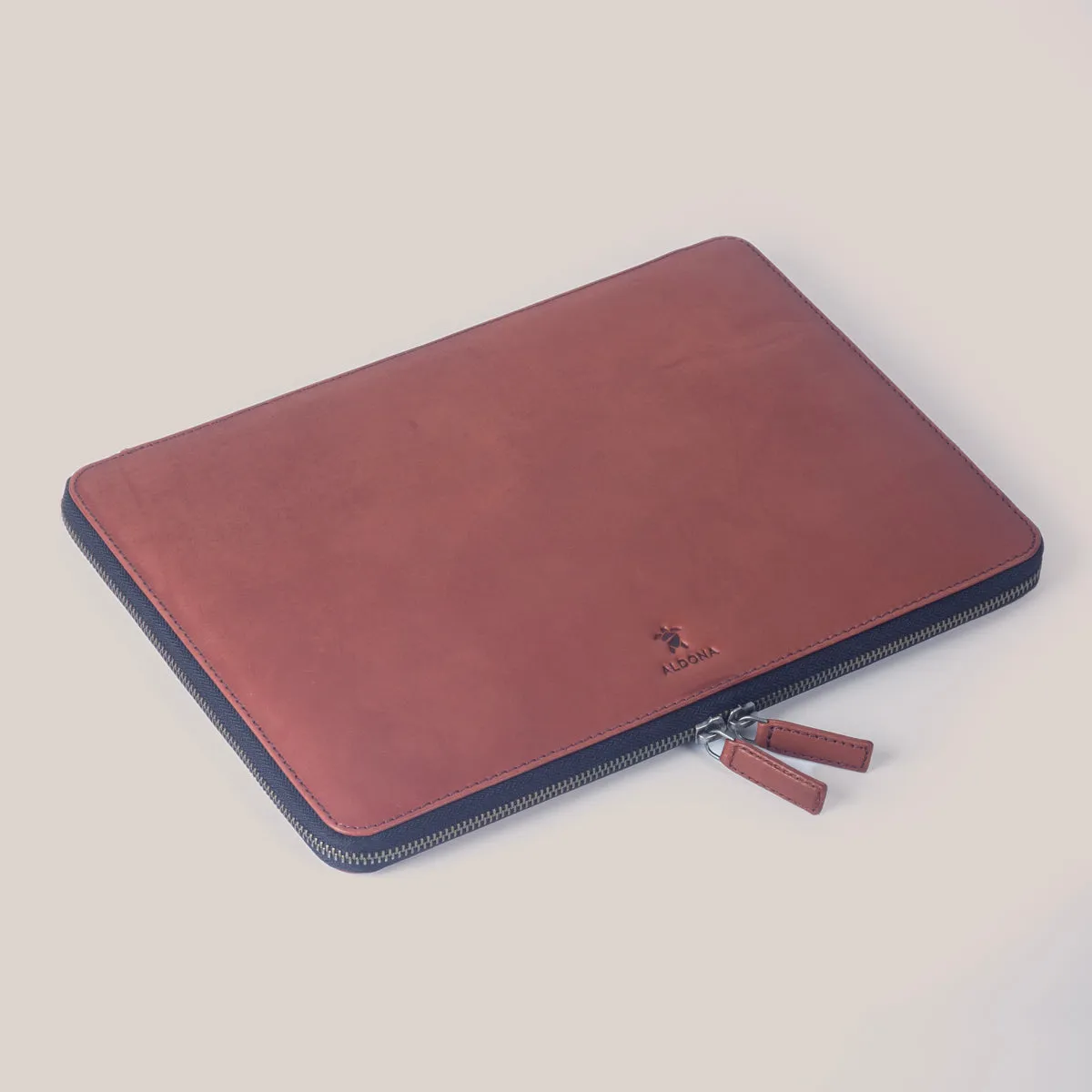 MacBook Air 13 Zippered Laptop Case - Vintage Tan