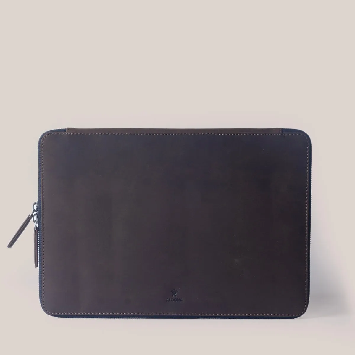MacBook Air 13 Zippered Laptop Case - Vintage Tan
