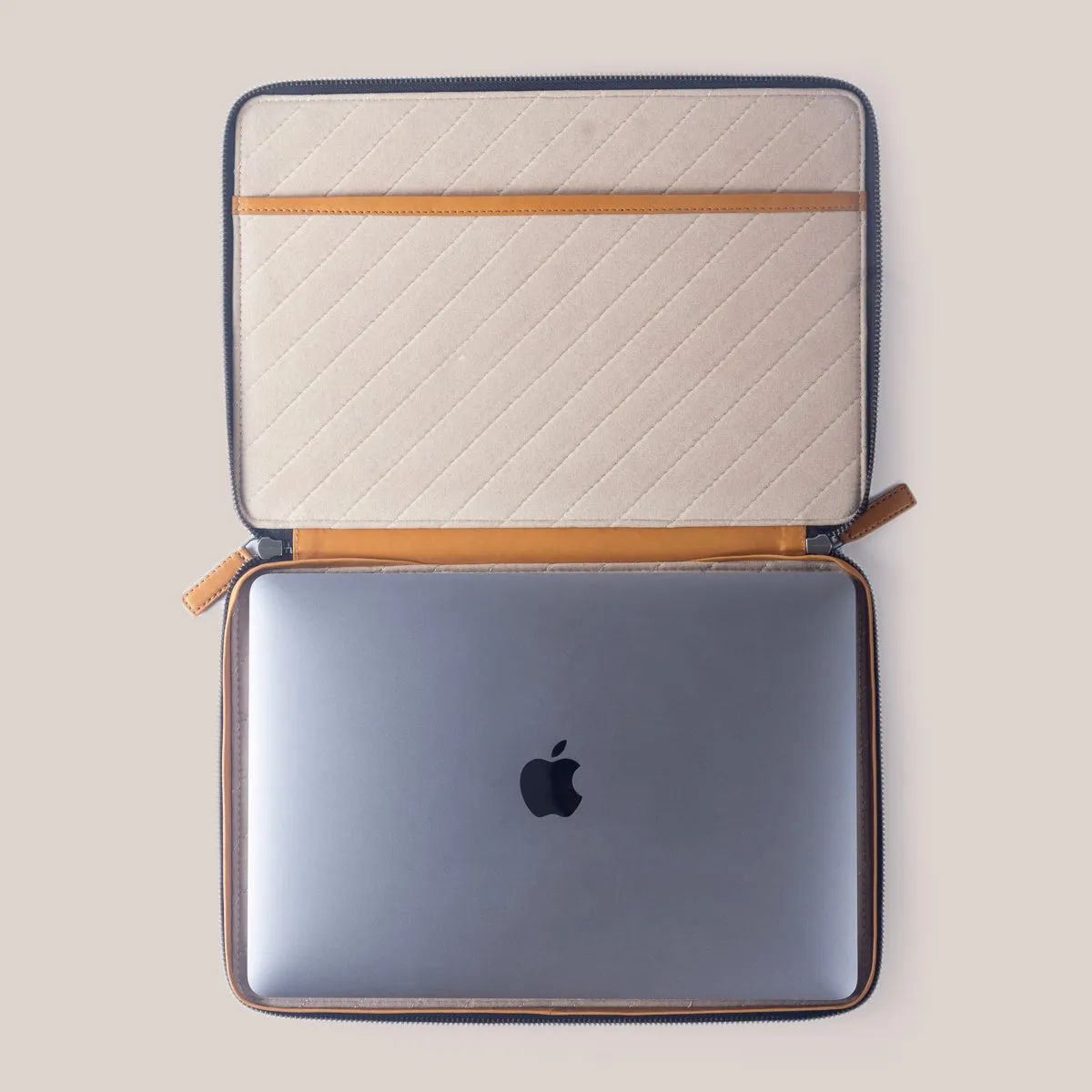 MacBook Air 13 Zippered Laptop Case - Vintage Tan