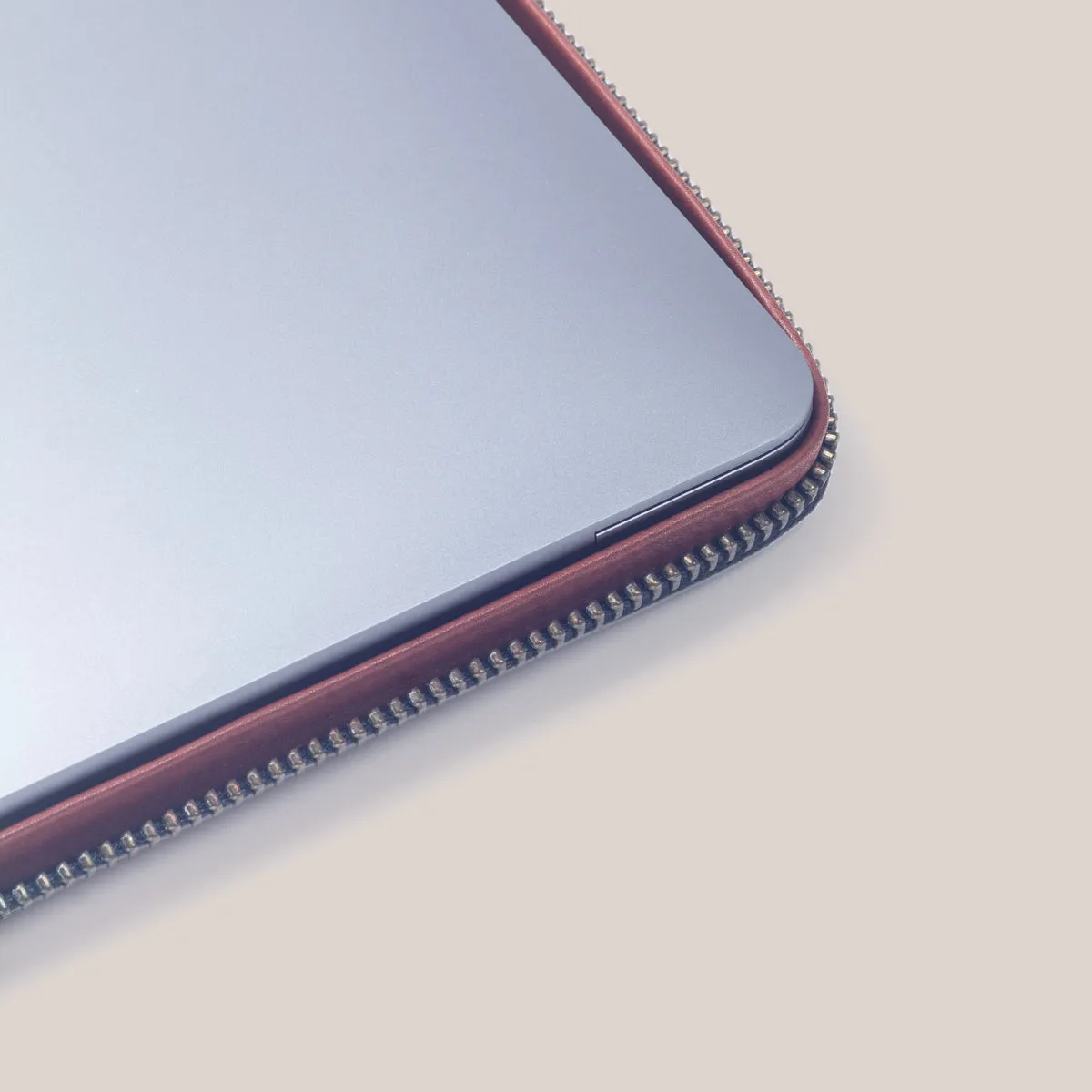 MacBook Air 13 Zippered Laptop Case - Vintage Tan