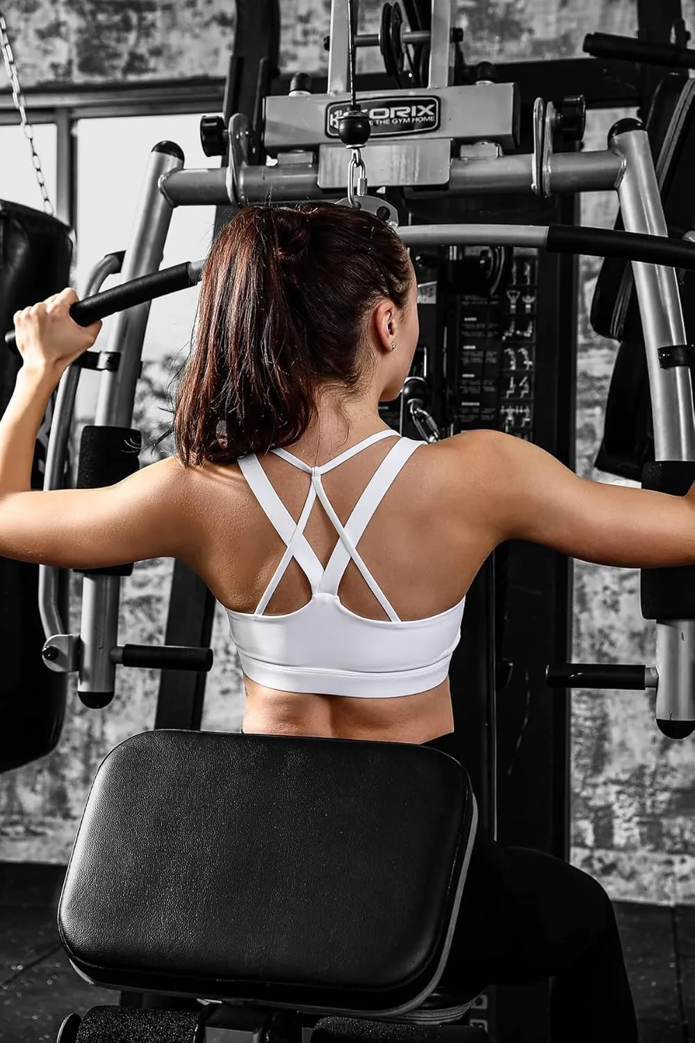 MATHACINO Sports Bra for Women, Criss Cross Racerback Yoga Bra Gym Top Workout Bra with Removable Pad Medium Support