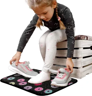Non-Slip Toddler Mat for Changing Shoes – Ideal for Kids in Kindergarten, Daycare, Nursery, Preschool, Hiking, School, Sports Clubs, Swimming Pools