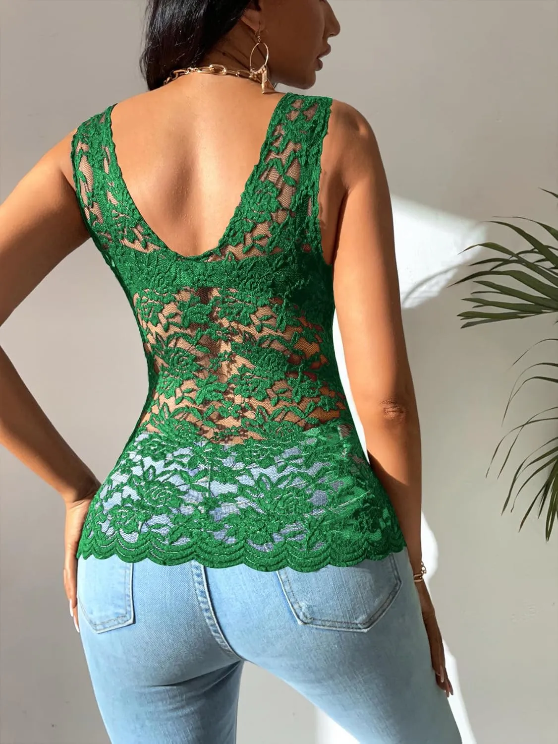 OYOANGLE Women's Sleeveless Mesh Floral Lace Scallop V Neck Backless Tank Top Blouse
