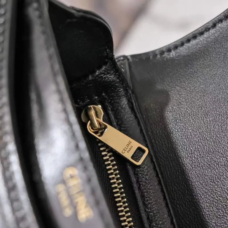 Saddle Repeat buyers Celine Bag BGMP0582 Don't miss it