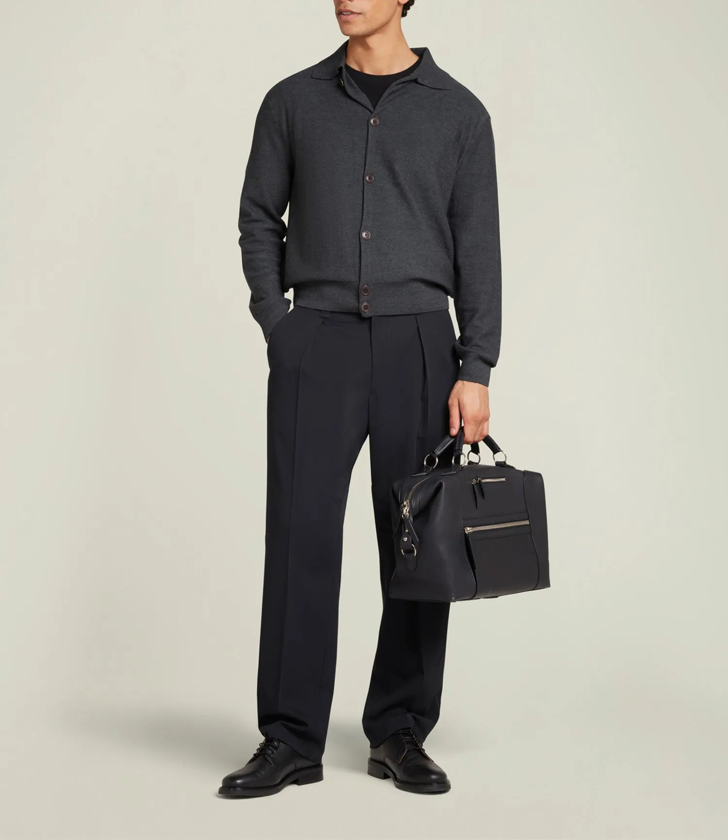 Vagabond Messenger Natural Calfskin Matte Black