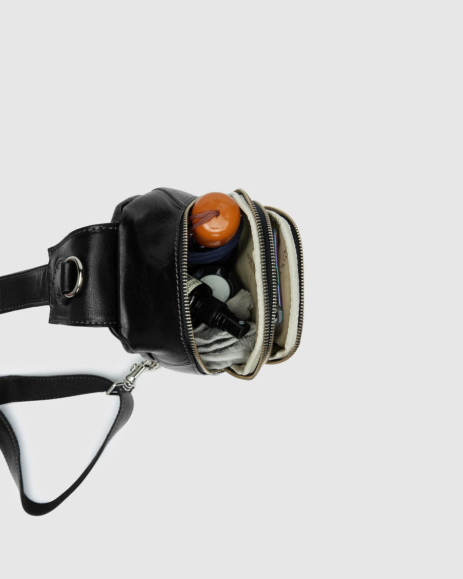 Valerio Black - Leather Sling Bag