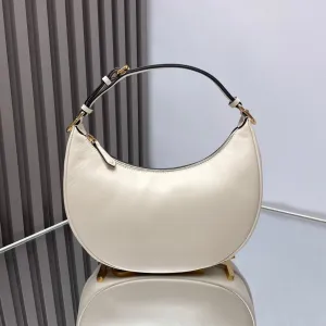 WHITE IN MEDIUM FENDI FENDIGRAPHY 29 Budget-conscious SMOOTH GOLD LAMBSKIN HARDWARE Winter savings