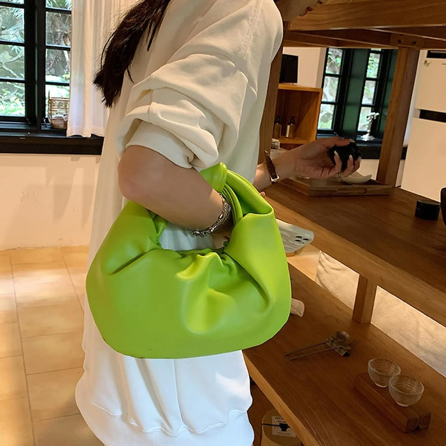 Women's Wrinkled Leather Cloud Shape Knotted Handbag Fashion Y2K Dumpling Underarm Hobo Clutch Purse for Party Shopping (Purple)